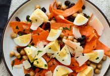 බිත්තර සහ කැරට් සලාදය